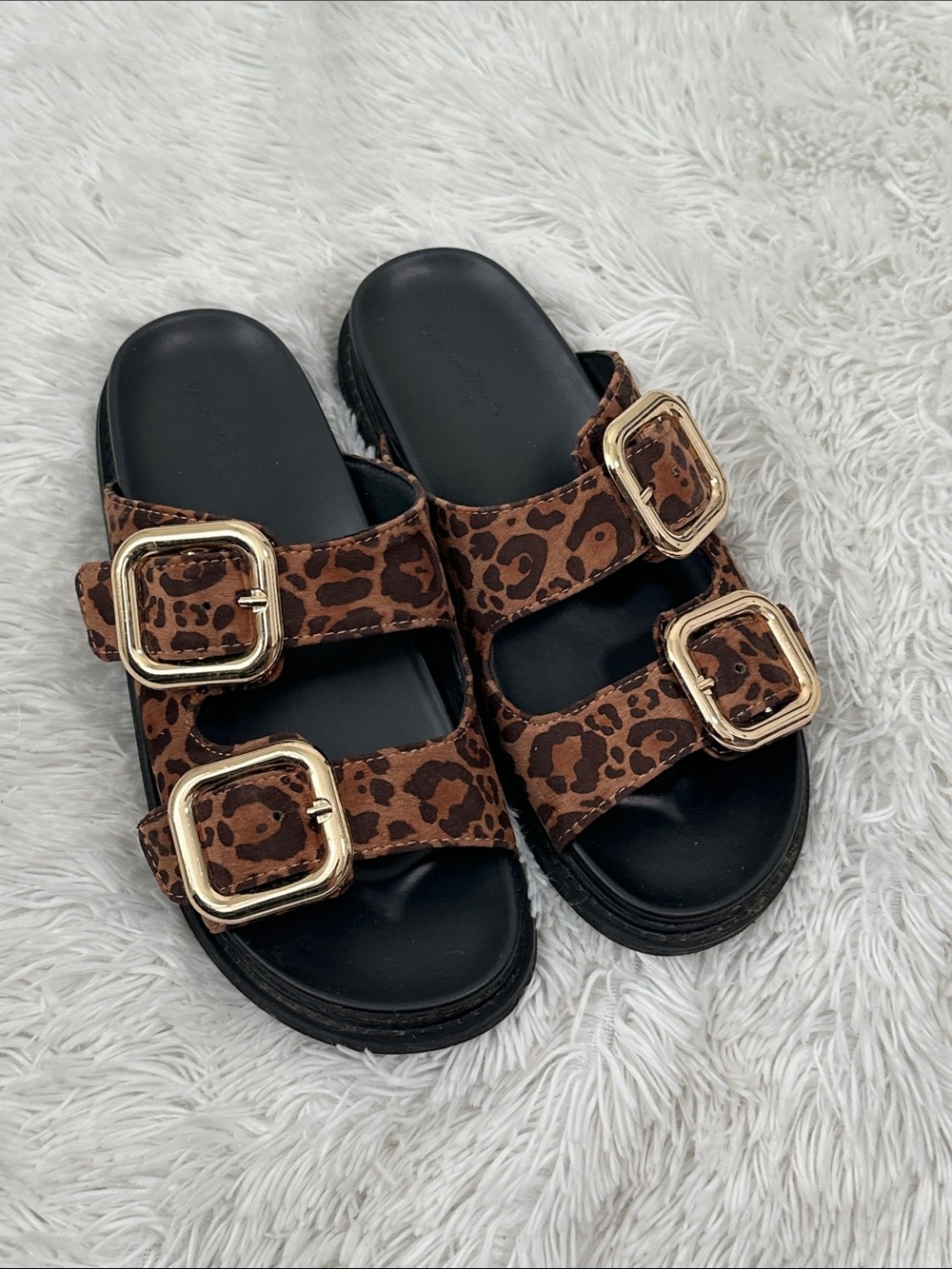 ❤️ Universal Thread Buckle Sandal